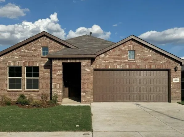 8500 Hollymead Ln, Fort Worth, TX 76131
