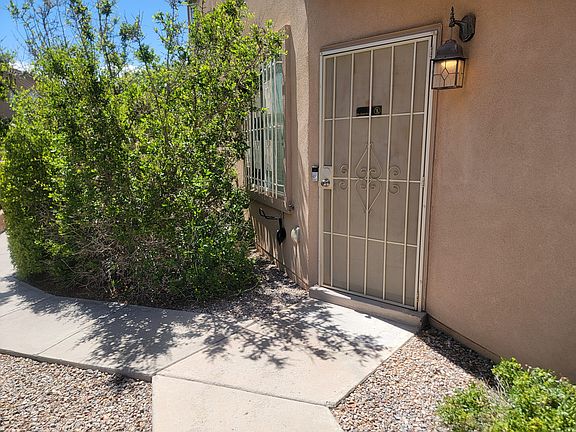 4th image of 2202 Margarita Dr SE