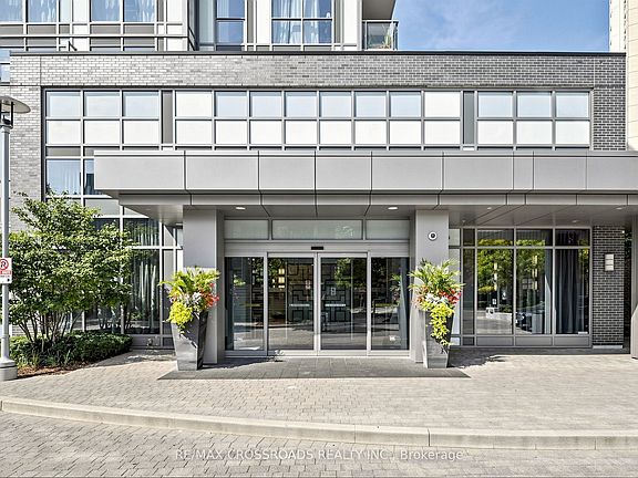 5th image of 18 Graydon Hall Dr #2006