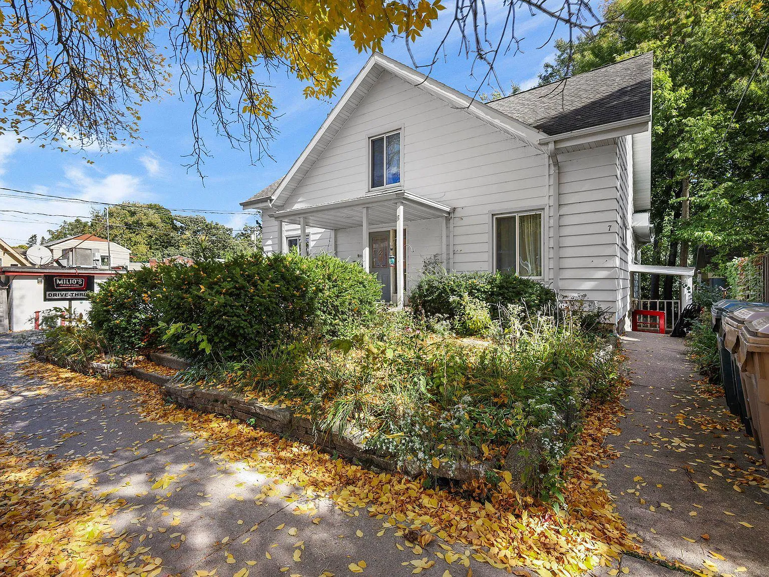 1 bed, 1.0 bath, 460 sqft, $1,200 — Photo 3