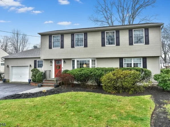 84 W Midland Ave, Paramus Boro, NJ 07652