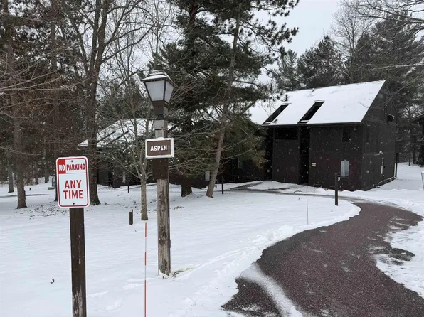 8 Aspen Trail Trail #8, Wisconsin Dells, WI 53965