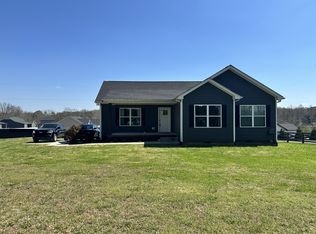 1016 Northside Cir, Dickson, TN 37055