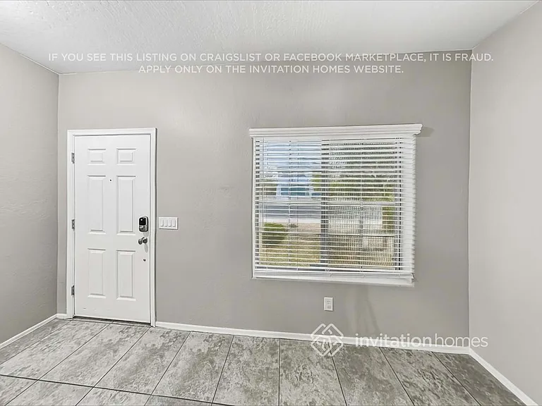 17263 W Acapulco Ln — Photo 5