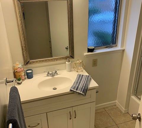 5th image of 343 S Madison Ave APT 19