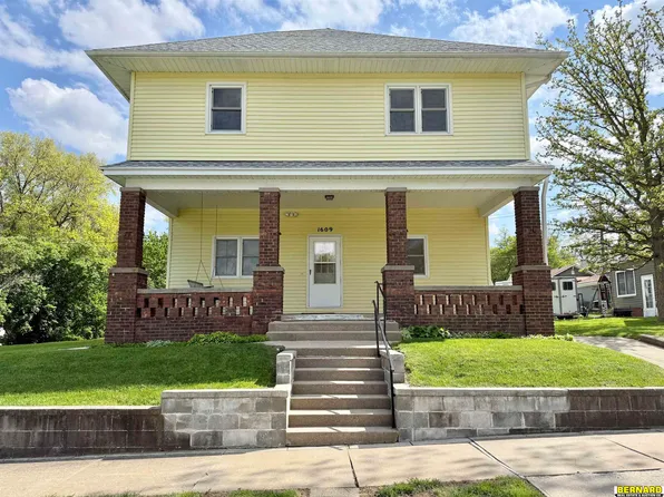 1609 3rd Ave, Nebraska City, NE 68410