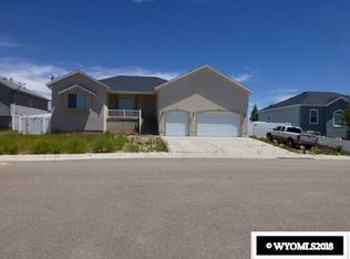 125 Chardonnay Ln, Rock Springs, WY 82901