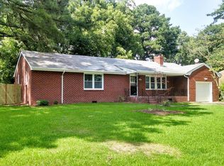 5812 Barberry Ln, Portsmouth, VA 23703