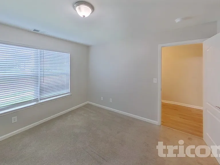 355 Meadow Vista Ln — Photo 11