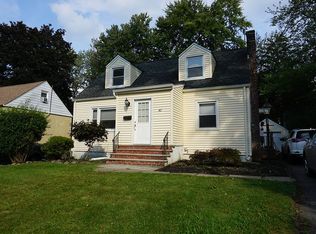 42 N Ashby Ave, Livingston, NJ 07039