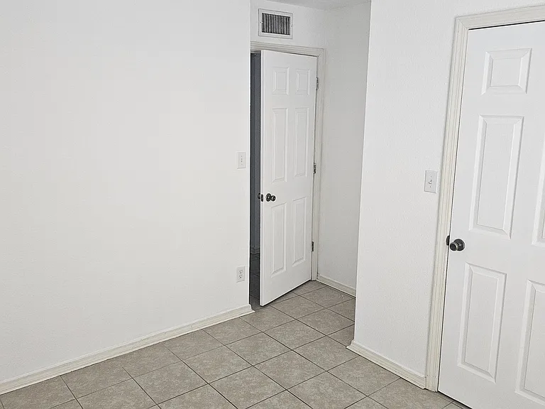 234 Adcock Rd #G — Photo 10