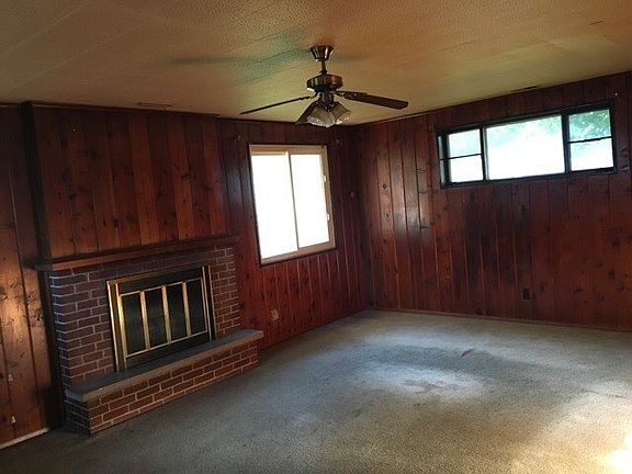 4th image of 231 S Orchard Dr