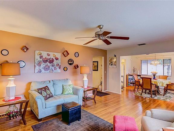 5th image of 3965 Ashwood Ln #45