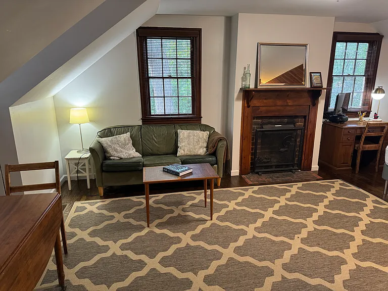1022 Englewood Dr #1 — Photo 3