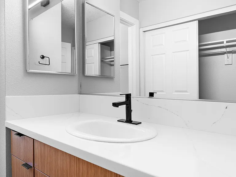 Summerwood Apartment Homes — Photo 9