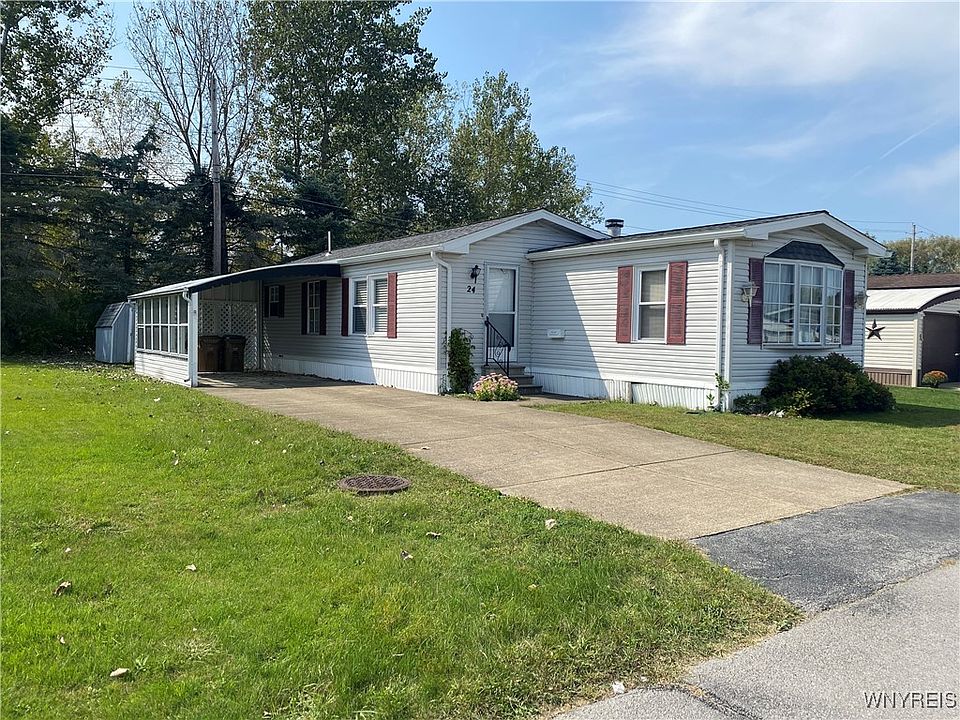 1st image of 24 Parkside Cir