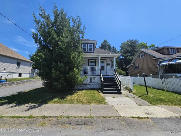 416 Reeves St, Dunmore, PA 18512