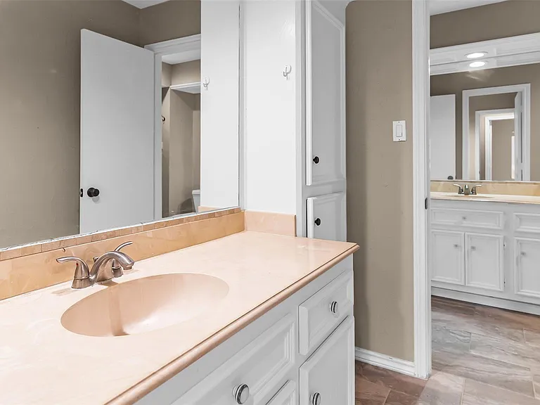 2607 Laurel Ridge Dr — Photo 33