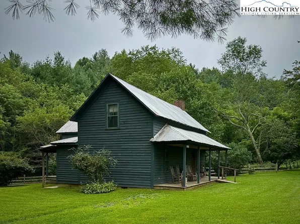 1008 Old US Highway 21, Sparta, NC 28675
