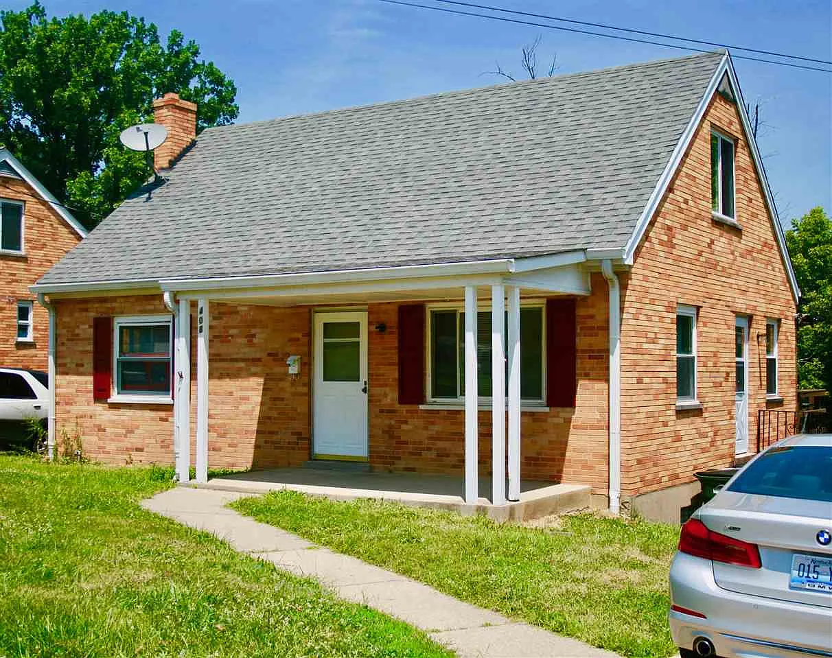408 Swan Cir photo 1