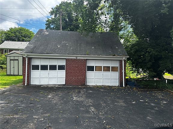 3rd image of 1313 Greystone Ave