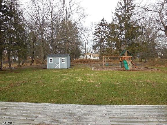 2nd image of 509 Stony Brook Dr