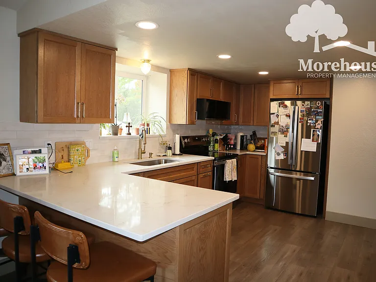 1117 S Phillippi St — Photo 14