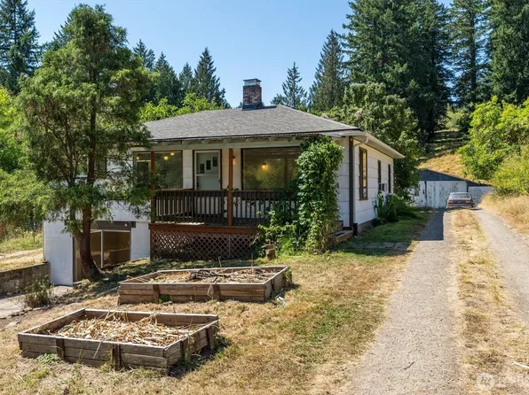 205 N Maple Hill Road, Kelso, WA 98626