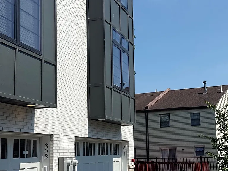 7519 Ridge Ave — Photo 13