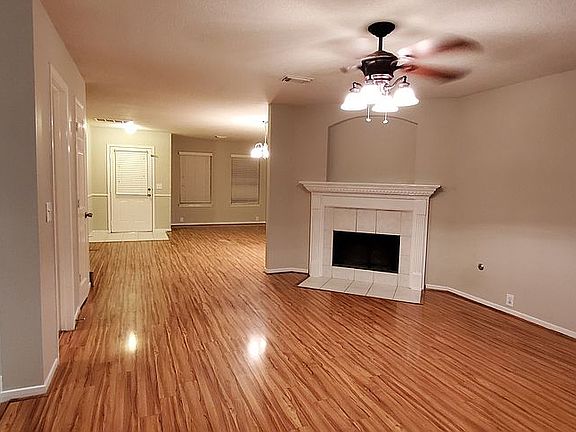 5th image of 7327 Wisteria Chase Pl