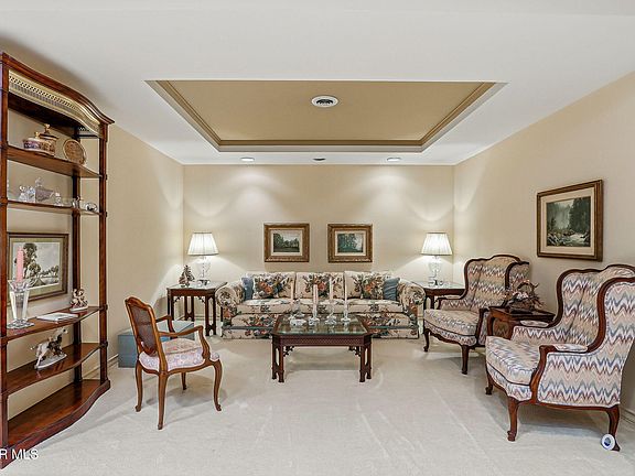 3rd image of 5209 Spruce Creek Ln