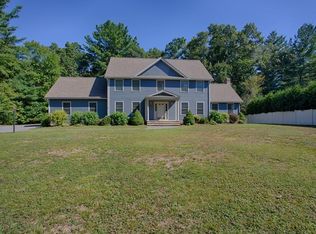 20 Stonebridge Rd, Groveland, MA 01834