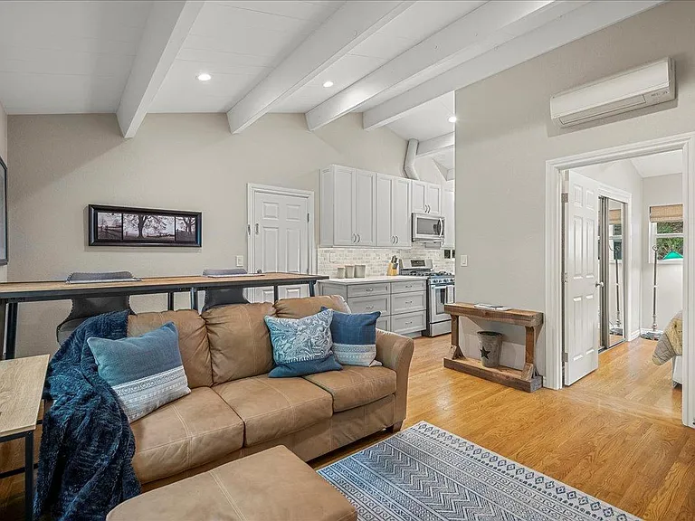 38478 Canyon Heights Dr — Photo 4