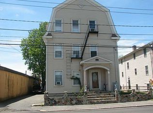 522 York Ave, Pawtucket, RI 02861