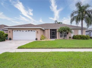 1618 Oracle Dr, Ruskin, FL 33573
