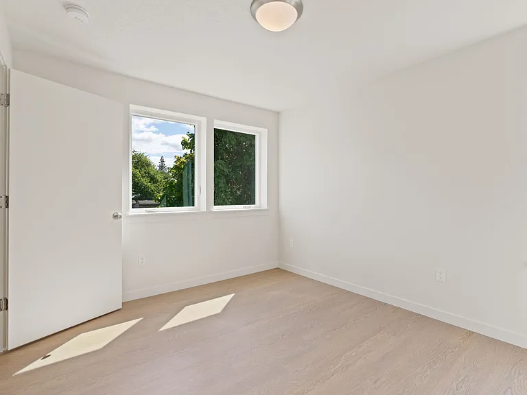 6355 SE 92nd Ave #207 — Photo 11