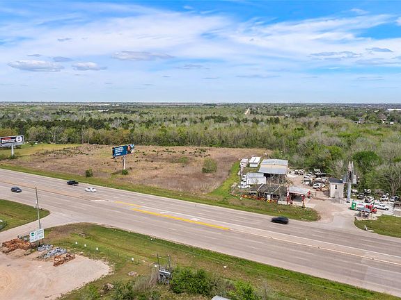 3rd image of 16123 Highway 6