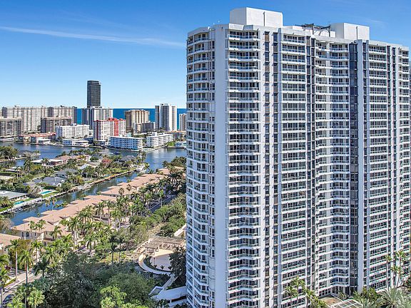 2nd image of 21205 Yacht Club Drive #1109