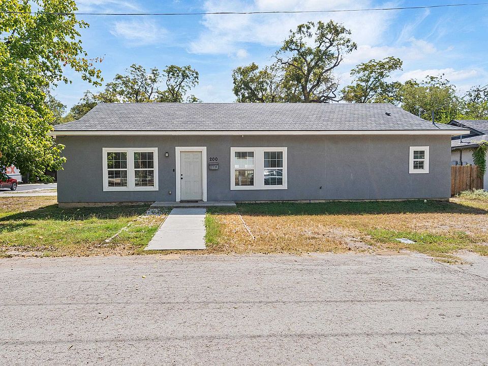 1st image of 200 Wallen St