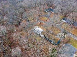 10118 Hickory Rd, Tremont, IL 61568