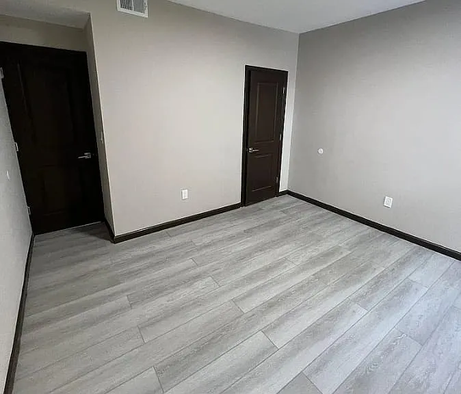 163 Elwood Ave #3L — Photo 7