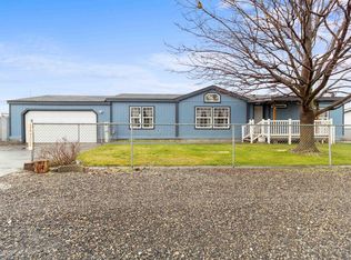 34702 N Flagstone Dr, Benton City, WA 99320
