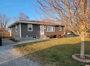 265 Maple St, Canton, IL 61520