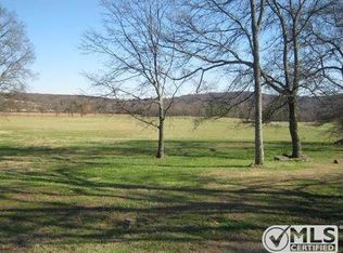 196 Greenwood Dr, Lebanon, TN 37090
