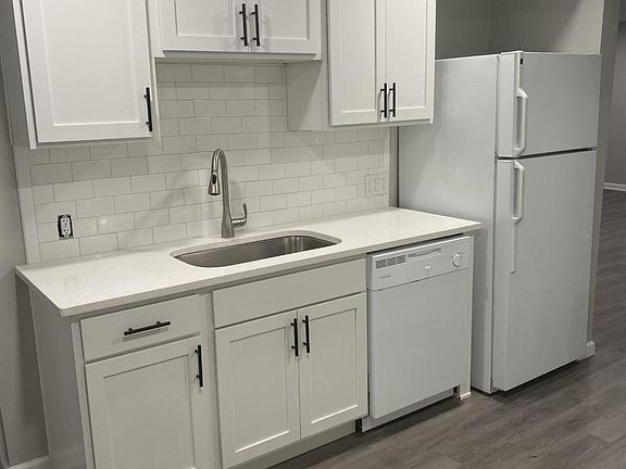 4th image of 23076 Stauber Ave APT 1