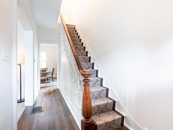 4th image of 245 Oakmont St