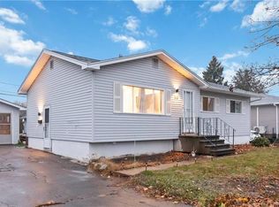 10 Frost St, Riverview, NB E1B4C9