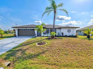 269 Mark Twain Ln, Rotonda West, FL 33947