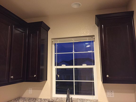 2nd image of 656 N Plumas Dr #656