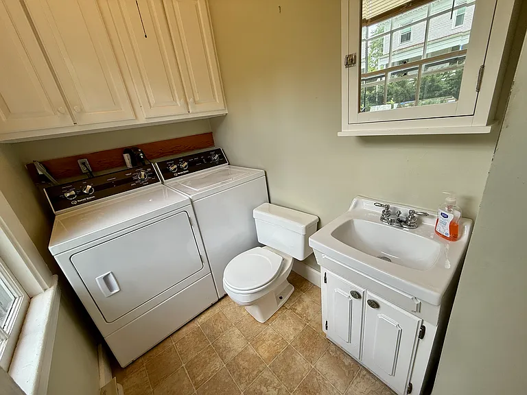 36 Maple Ave — Photo 31